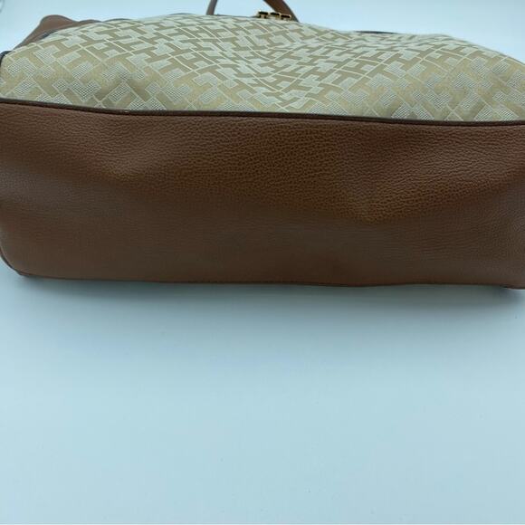 Tommy Hilfiger Large Tote Purse Handbag Gold Chain Accents-Brown - Picture 4 of 14